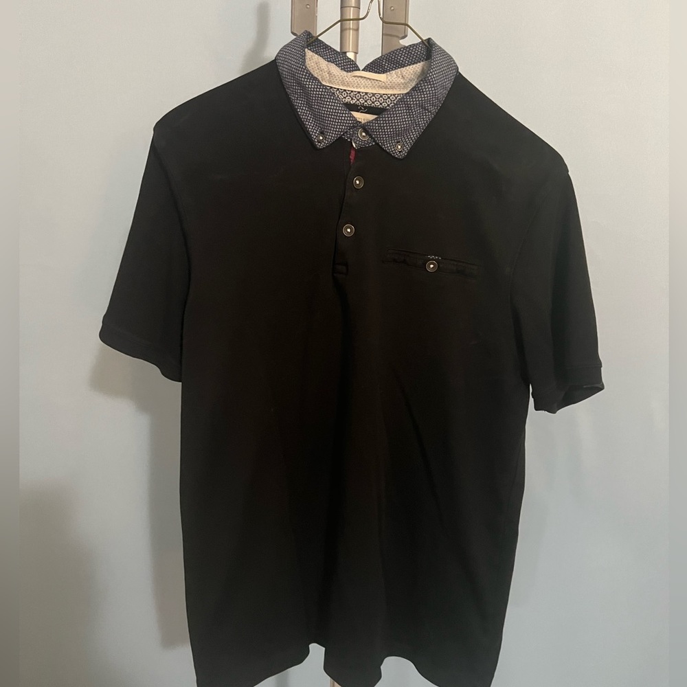 British Polo Black Herringbone collar Polo Size M.